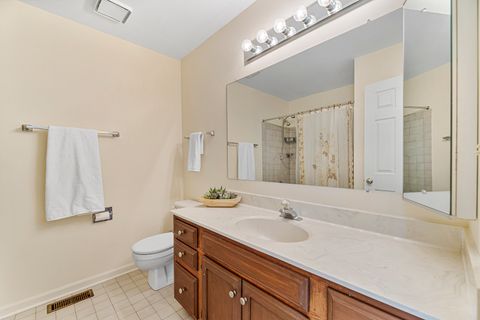 Tiny photo for 751 Williams Way, Vernon Hills, IL 60061 (MLS # 12611551)