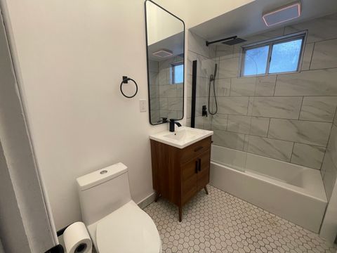 Tiny photo for 6065 N Hermitage Avenue, Chicago, IL 60660 (MLS # 12559438)