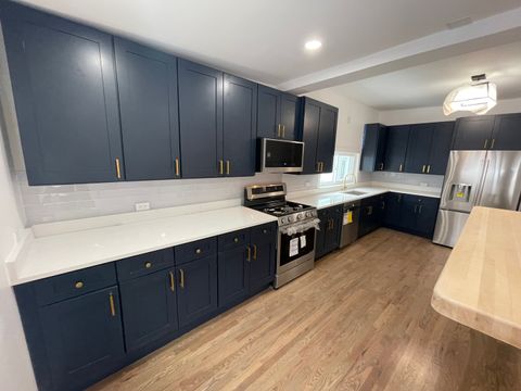 Tiny photo for 6065 N Hermitage Avenue, Chicago, IL 60660 (MLS # 12559438)