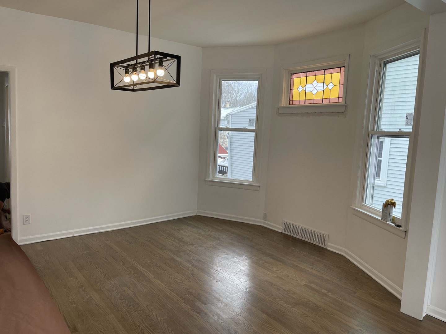 6065 N Hermitage Avenue