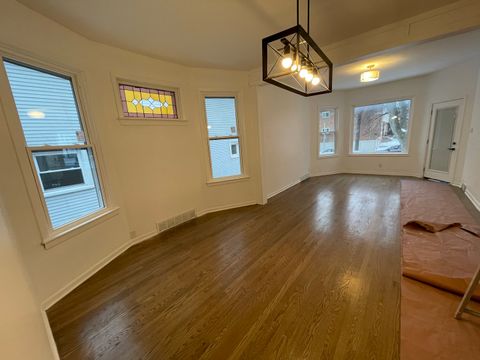 Tiny photo for 6065 N Hermitage Avenue, Chicago, IL 60660 (MLS # 12559438)