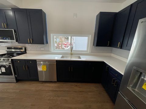 Tiny photo for 6065 N Hermitage Avenue, Chicago, IL 60660 (MLS # 12559438)