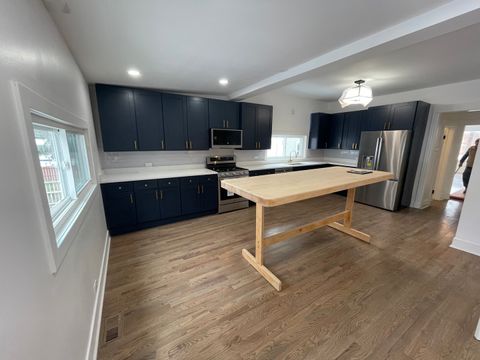 Tiny photo for 6065 N Hermitage Avenue, Chicago, IL 60660 (MLS # 12559438)