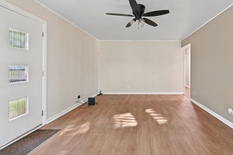 Tiny photo for 9556 S Bennett Avenue, Chicago, IL 60617 (MLS # 12504510)