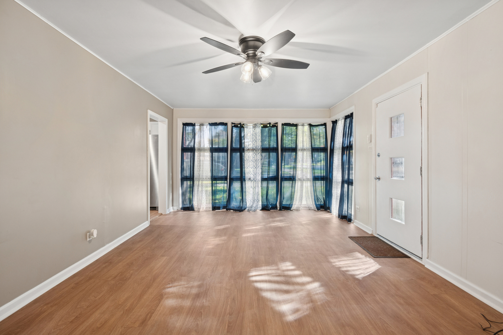 9556 S Bennett Avenue