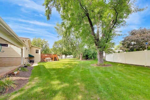 Tiny photo for 7309 Seminole Court, Darien, IL 60561 (MLS # 12750407)