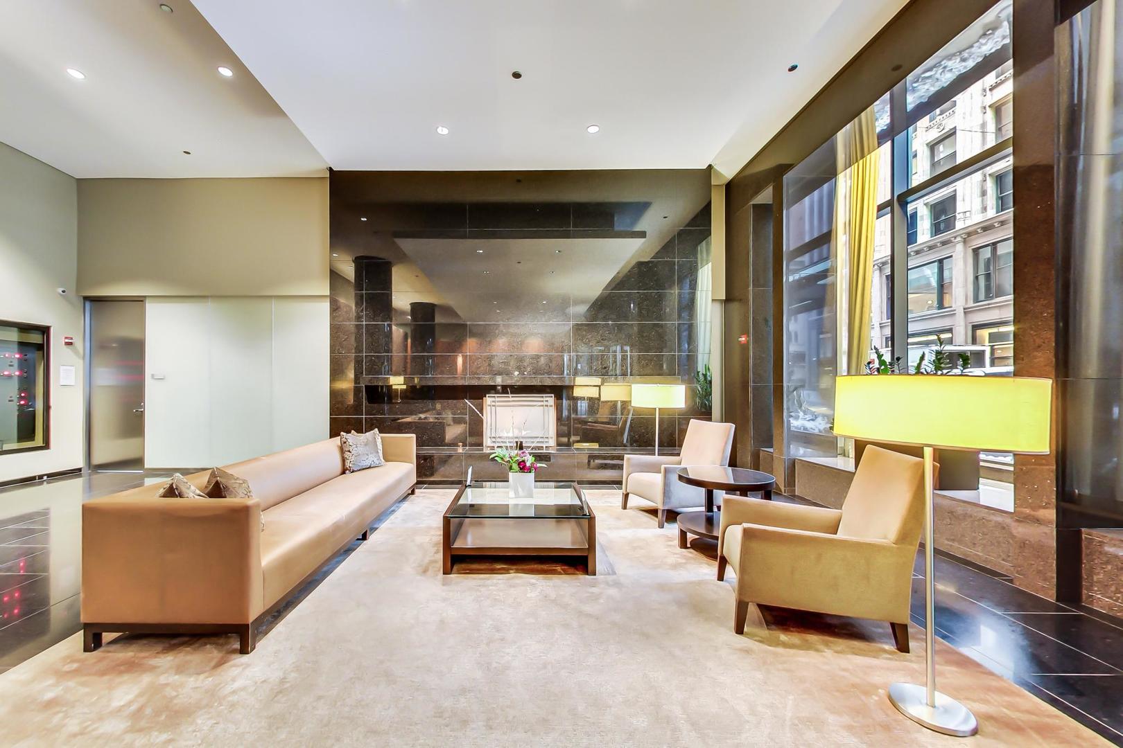 60 E Monroe Street 4002