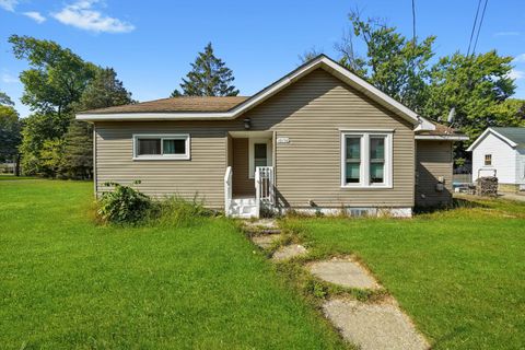 Photo of 10156 W Beach Road, Beach Park, IL 60099 (MLS # 12485235) Photo of 10156 W Beach Road, Beach Park, IL 60099 (MLS # 12485235)