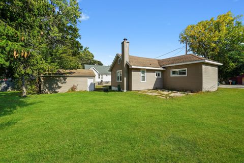 Tiny photo for 10156 W Beach Road, Beach Park, IL 60099 (MLS # 12485235)