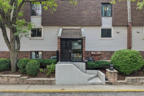 Photo of 451 ELM Street #2F, Deerfield, IL 60015 (MLS # 12744339)