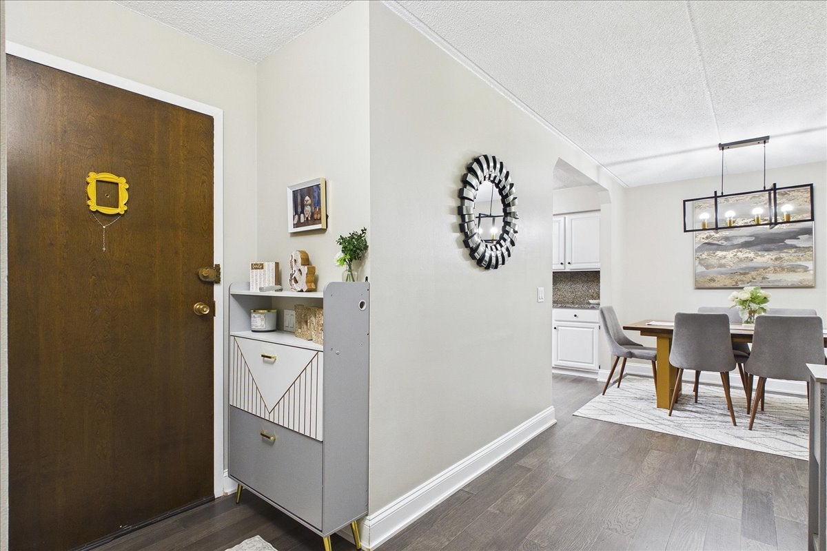 451 ELM Street 2F