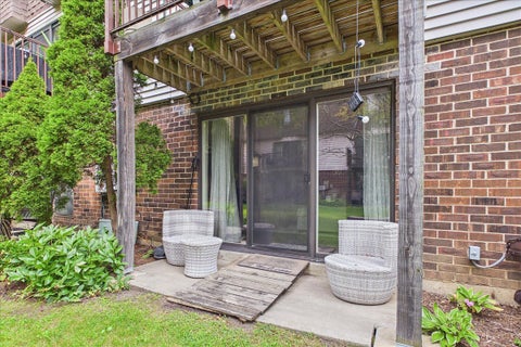 Tiny photo for 451 ELM Street #2F, Deerfield, IL 60015 (MLS # 12744339)