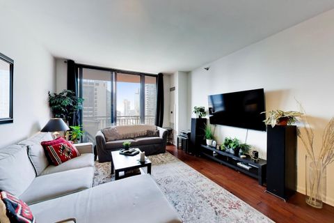 Tiny photo for 330 N JEFFERSON Street #1607, Chicago, IL 60661 (MLS # 12606062)