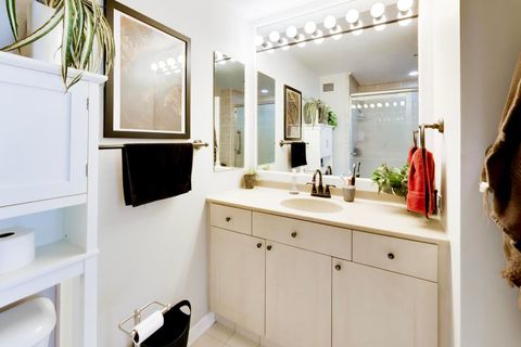 Tiny photo for 330 N JEFFERSON Street #1607, Chicago, IL 60661 (MLS # 12606062)