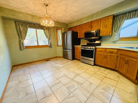 Tiny photo for 1209 Lakewood Drive #D, Morris, IL 60450 (MLS # 12505436)