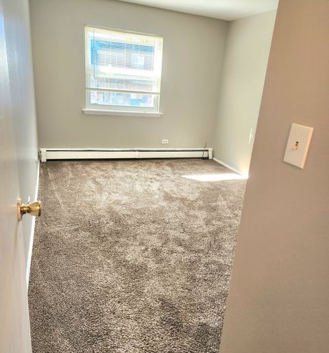 Tiny photo for 9950 S 84th Terrace #2l5, Palos Hills, IL 60465 (MLS # 12510450)