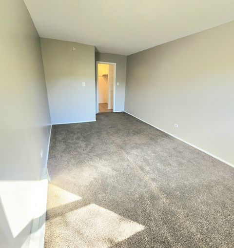 Tiny photo for 9950 S 84th Terrace #2l5, Palos Hills, IL 60465 (MLS # 12510450)