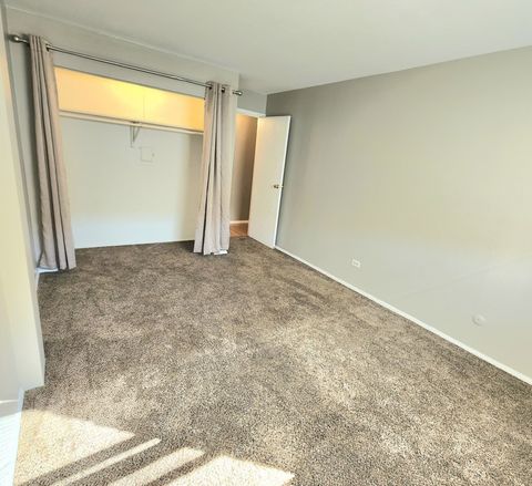 Tiny photo for 9950 S 84th Terrace #2l5, Palos Hills, IL 60465 (MLS # 12510450)