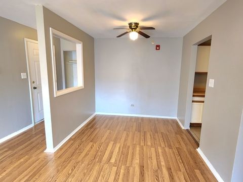 Tiny photo for 9950 S 84th Terrace #2l5, Palos Hills, IL 60465 (MLS # 12510450)