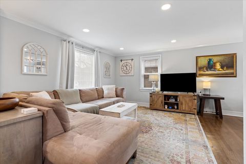 Tiny photo for 5542 N Osceola Avenue, Chicago, IL 60656 (MLS # 12515475)