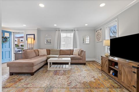 Tiny photo for 5542 N Osceola Avenue, Chicago, IL 60656 (MLS # 12515475)