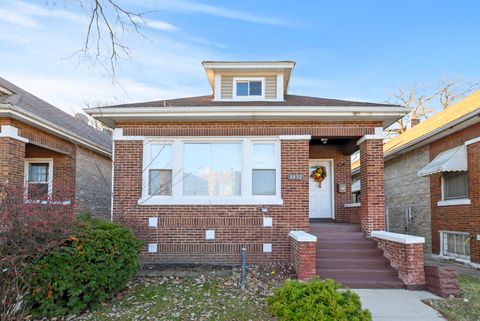 Photo of 8432 S Green Street, Chicago, IL 60620 (MLS # 12534102)
