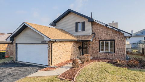 Tiny photo for 19913 ARROYO Avenue, Lynwood, IL 60411 (MLS # 12541072)