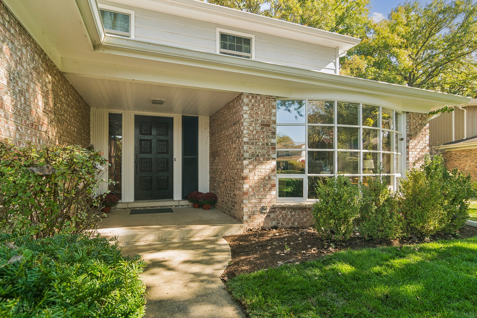 1745 E Summit Court