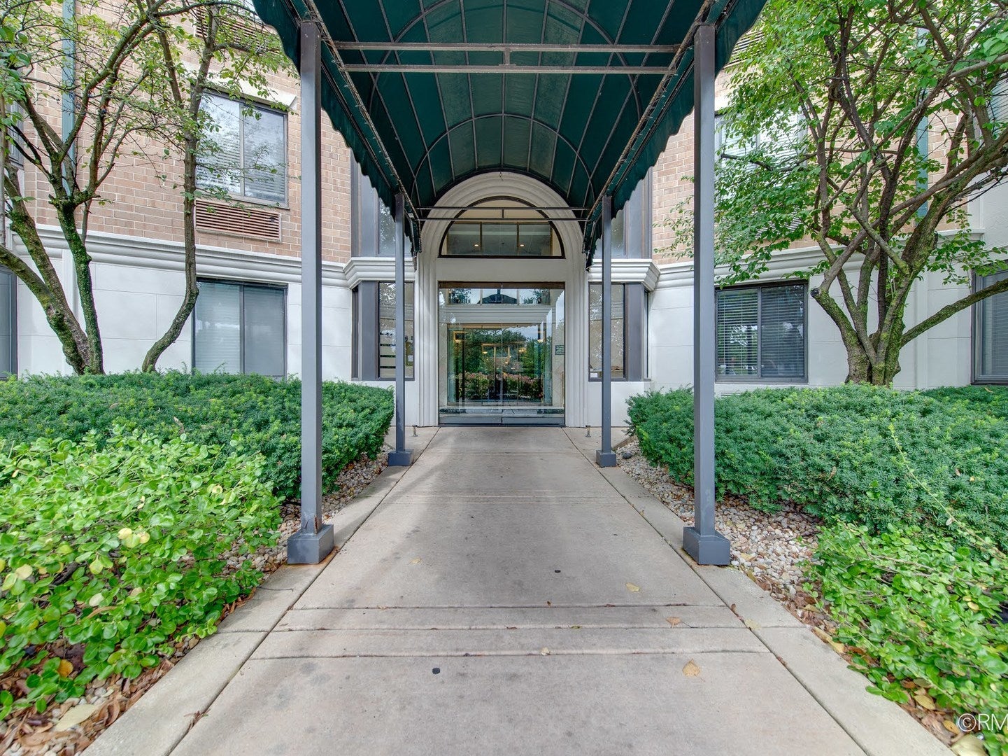 470 FAWELL Boulevard 304
