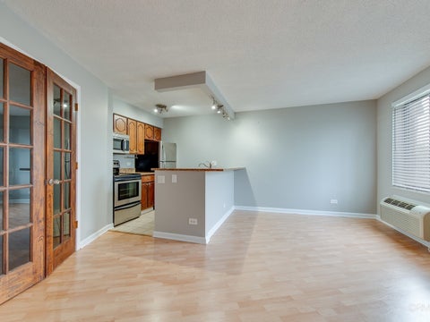 Tiny photo for 470 FAWELL Boulevard #304, Glen Ellyn, IL 60137 (MLS # 12767235)