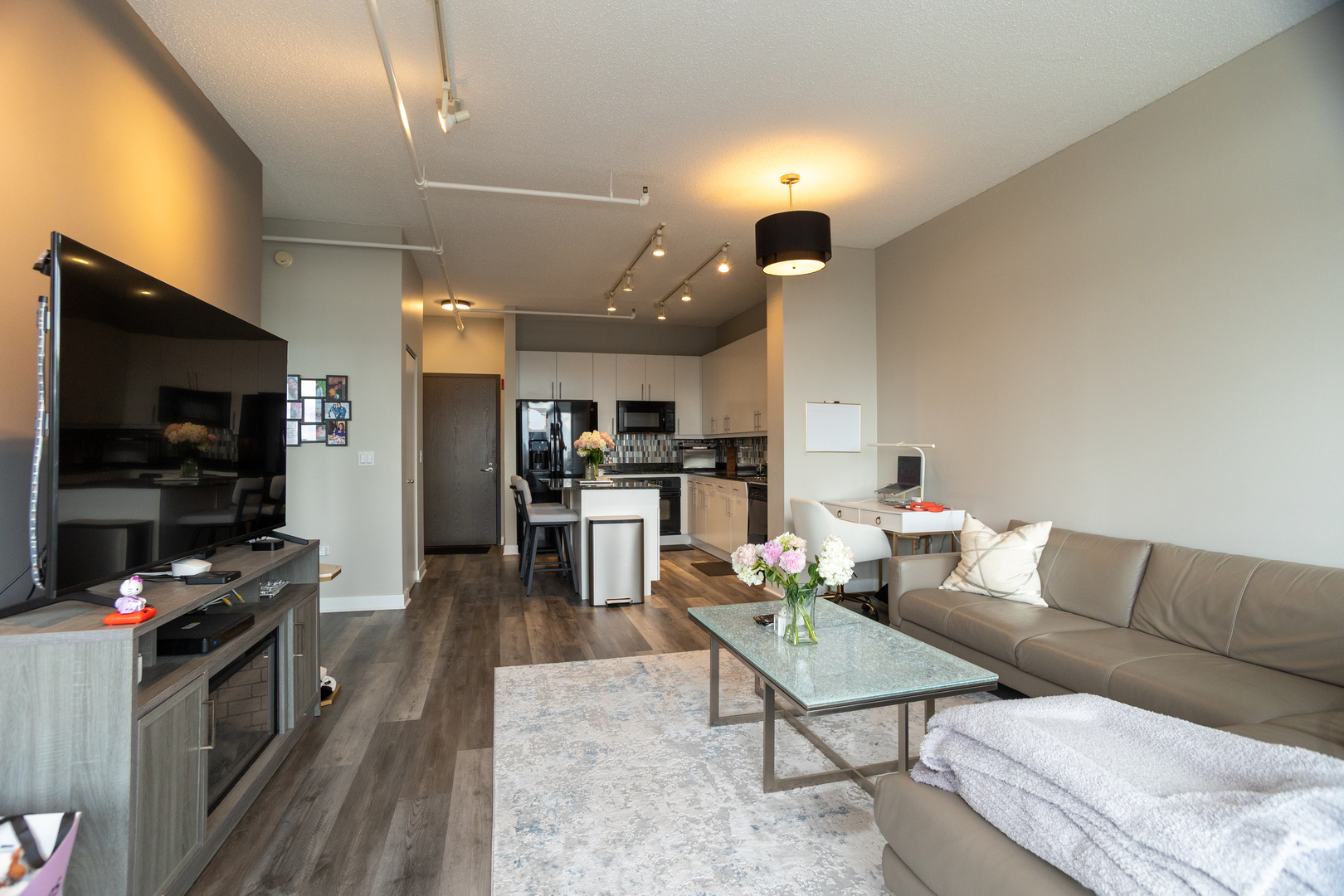 737 W Washington Boulevard 1109