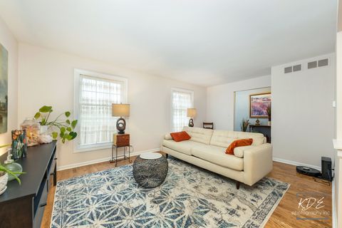 Tiny photo for 24143 W 103rd Street, Naperville, IL 60564 (MLS # 12623987)