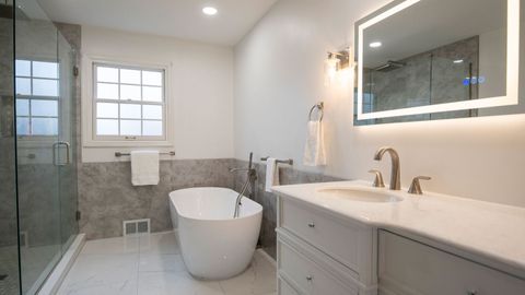 Tiny photo for 1346 Wessling Drive, Northbrook, IL 60062 (MLS # 12569037)