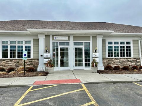 400 Fox Glen Court Barrington IL 60010