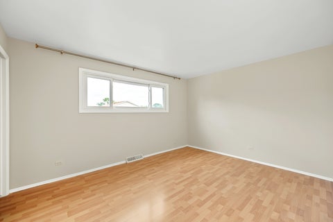 Tiny photo for 357 N Clarendon Avenue, Lombard, IL 60148 (MLS # 12744383)