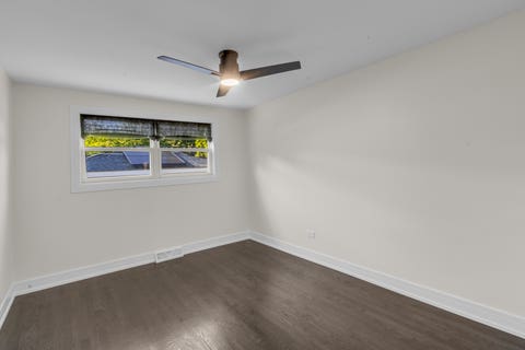 Tiny photo for 930 E 161st Place, South Holland, IL 60473 (MLS # 12713359)