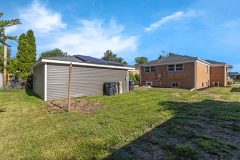 Tiny photo for 930 E 161st Place, South Holland, IL 60473 (MLS # 12713359)