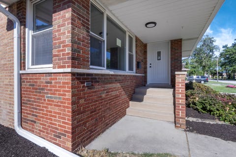 Tiny photo for 930 E 161st Place, South Holland, IL 60473 (MLS # 12713359)