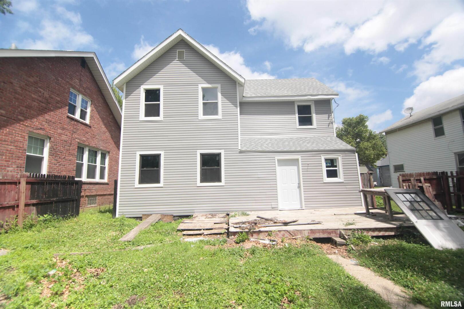 2243 W 4TH Street