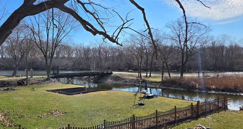 Tiny photo for 38871 N Lakeview Avenue, Antioch, IL 60002 (MLS # 12598542)