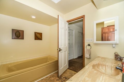 Tiny photo for 38871 N Lakeview Avenue, Antioch, IL 60002 (MLS # 12598542)