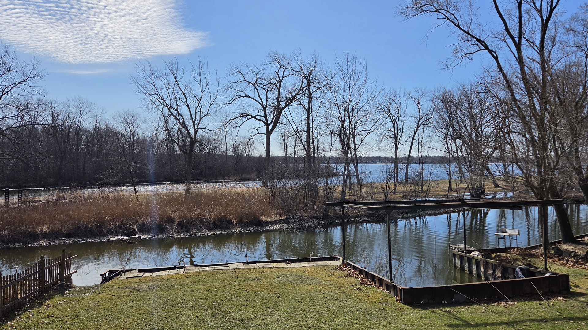 38871 N Lakeview Avenue