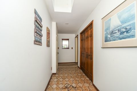 Tiny photo for 38871 N Lakeview Avenue, Antioch, IL 60002 (MLS # 12598542)