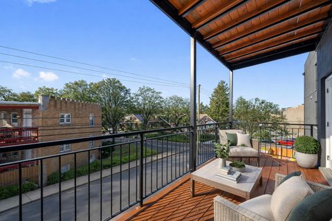 Tiny photo for 5824 N Lincoln Avenue #2S, Chicago, IL 60659 (MLS # 12572181)