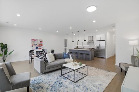 Tiny photo for 5824 N Lincoln Avenue #2S, Chicago, IL 60659 (MLS # 12572181)