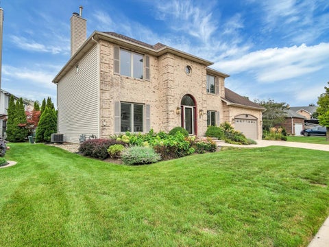 Photo of 640 Downey Street, Hoffman Estates, IL 60169 (MLS # 12739743)