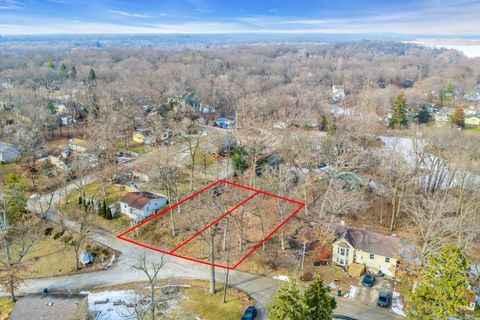 27580 W Stonegate Drive Spring Grove IL 60081