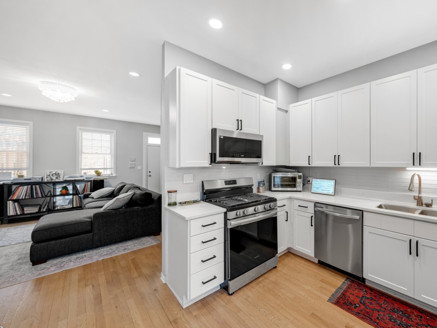 1733 W Crystal Street C