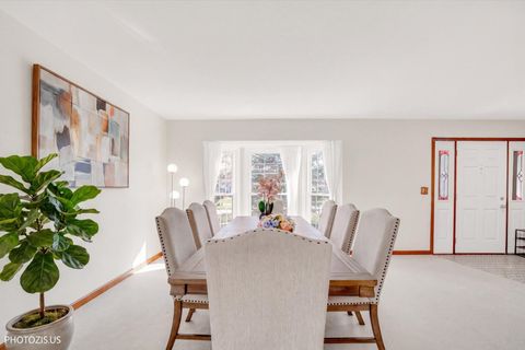 Tiny photo for 103 N Sterling Heights Road, Vernon Hills, IL 60061 (MLS # 12628772)
