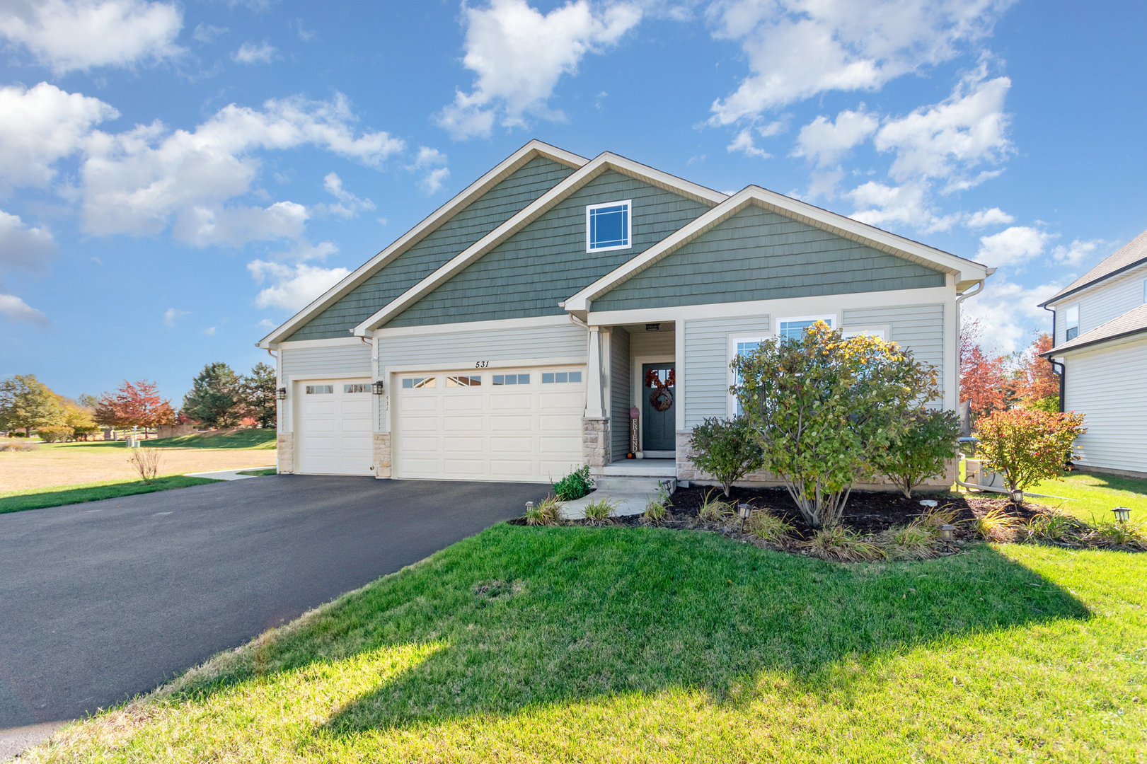 531 W Meadowdale Circle